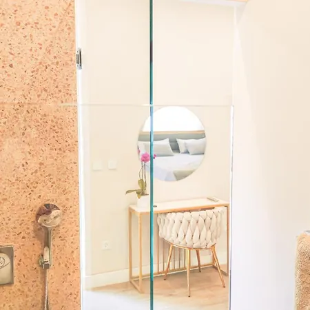 Luxury Seaside House Noble- Location In Town Pensión Split
