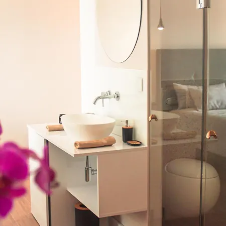 Luxury Seaside House Noble- Location In Town Guest house *