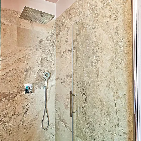 Luxury Seaside House Noble- Location In Town Affittacamere Spalato