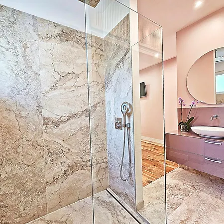 Luxury Seaside House Noble- Location In Town * Spalato