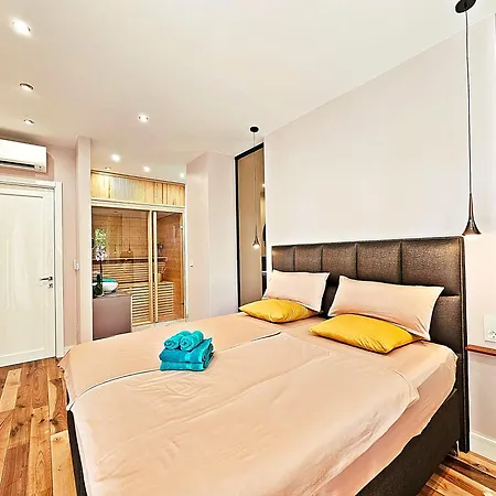 Luxury Seaside House Noble- 5 Star Apartmant And 3* Split