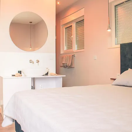 Gasthof Luxury Seaside House Noble- Location In Town
